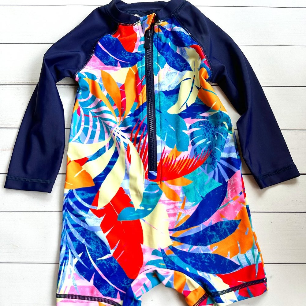 Old Navy Zip-up Rashguard Swimsuit 12-18 months